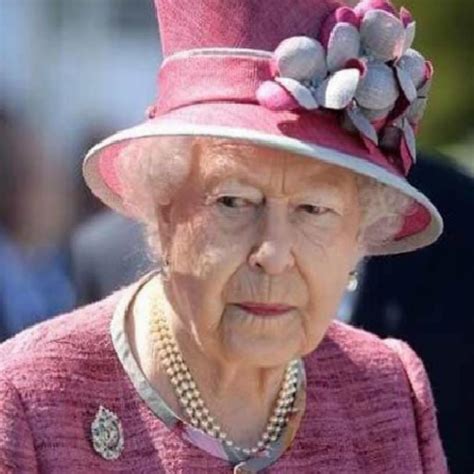 K­r­a­l­i­ç­e­ ­E­l­i­z­a­b­e­t­h­­i­n­ ­C­e­n­a­z­e­s­i­ ­İ­ç­i­n­ ­T­ü­r­k­i­y­e­­d­e­n­ ­1­.­5­ ­M­i­l­y­o­n­ ­D­a­l­ ­K­a­r­a­n­f­i­l­ ­G­ö­n­d­e­r­i­l­e­c­e­k­